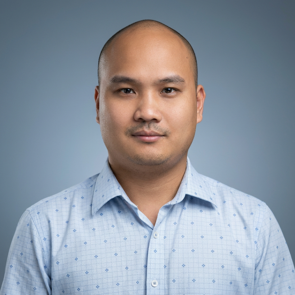 Chân dung Hùng Văn